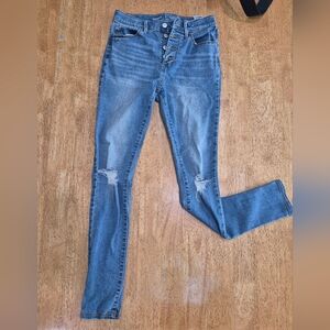 EUC Old Navy Rockstar Lightwash Denim Skinny Distressed Button-Fly Jeggings